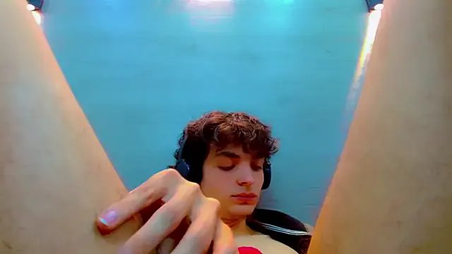 Sr_BonnyEthan on StripChat