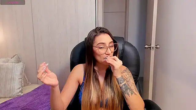 StacyConner on StripChat