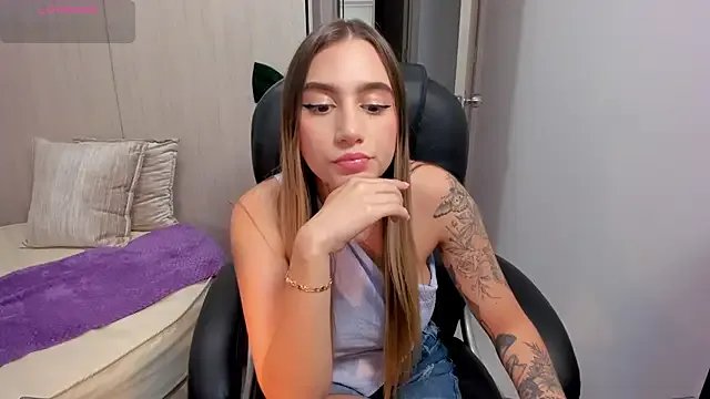 StacyConner on StripChat