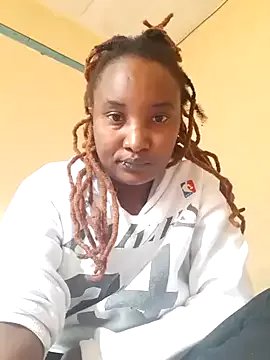 StacyGee24 on StripChat