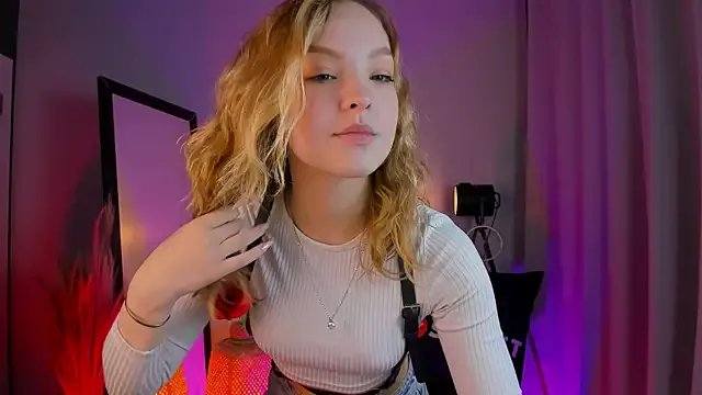 Freechat stay_with_alice on StripChat