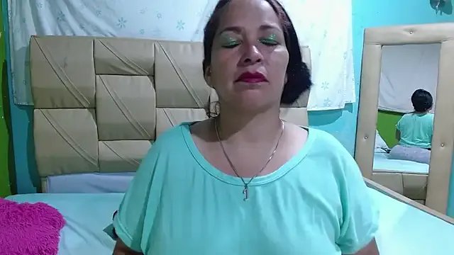 Stefanny_Taylor_ on StripChat