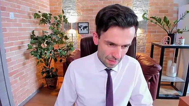 SteveTiger on StripChat