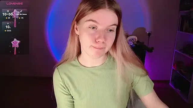 StripChat Strawberry_juli is Freechat Strawberry_juli — naked show