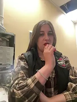 Strawberryyyyik on StripChat