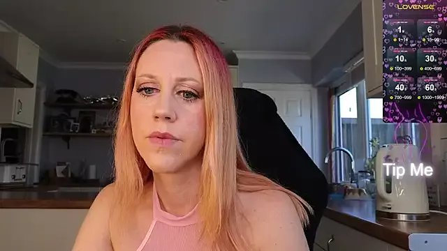 stripmequick on StripChat