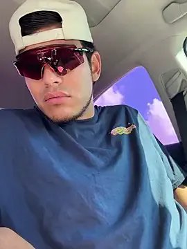 StrokingDaddy4 on StripChat