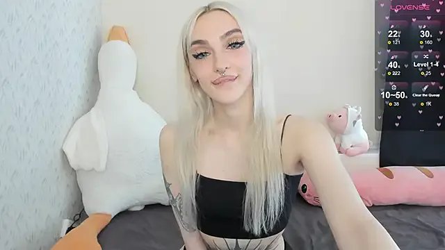 Freechat succubantra on StripChat