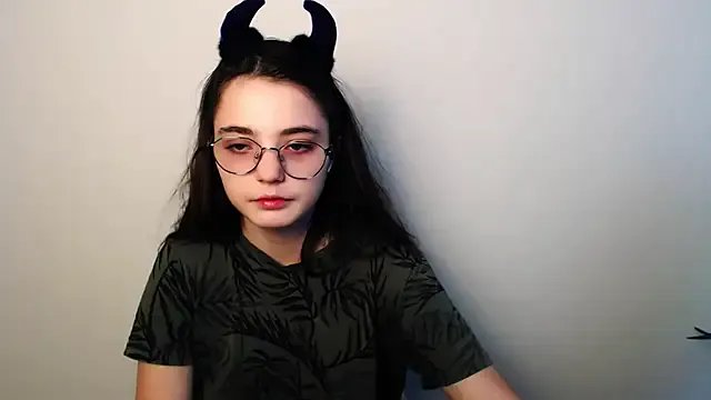 Sun_Shine__ on StripChat