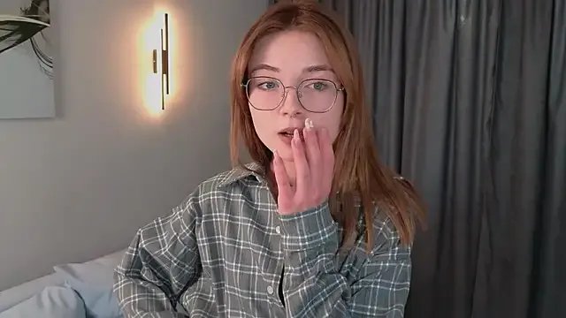 Susan_Gardner on StripChat