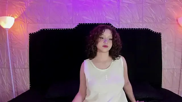 Suxan_White_ on StripChat