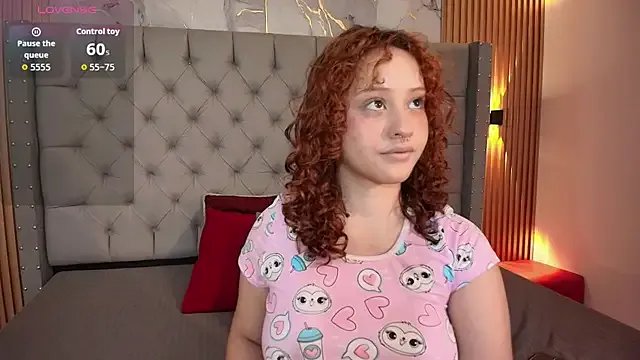 Suxan_White_ on StripChat