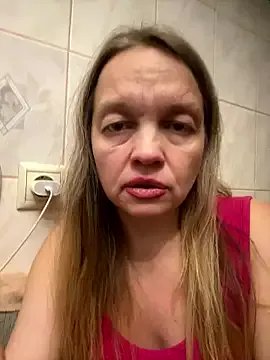 Suzanele — Group on StripChat