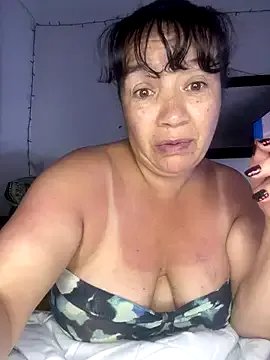 Freechat Sweeetness_Milf on StripChat