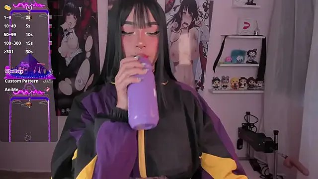 Sweet-bunny1 on StripChat