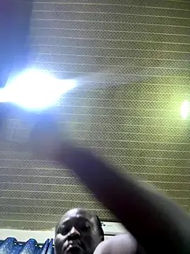 sweet1111 on StripChat