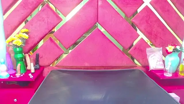 Sweet_Annyy on StripChat