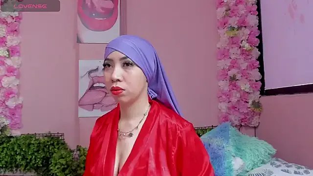 Sweet_hot_mia on StripChat