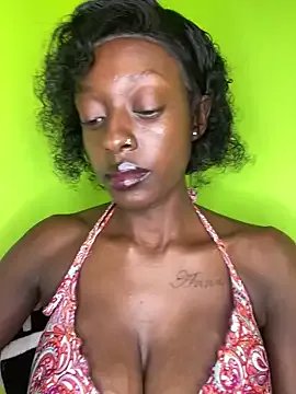 sweet_jade123 on StripChat