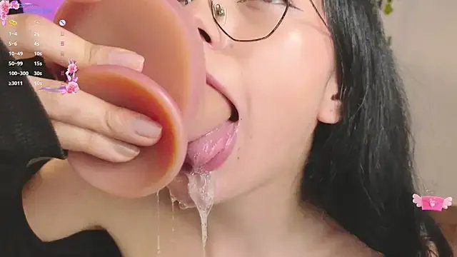 Sweet_Nyx on StripChat