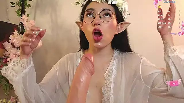 Sweet_Nyx on StripChat