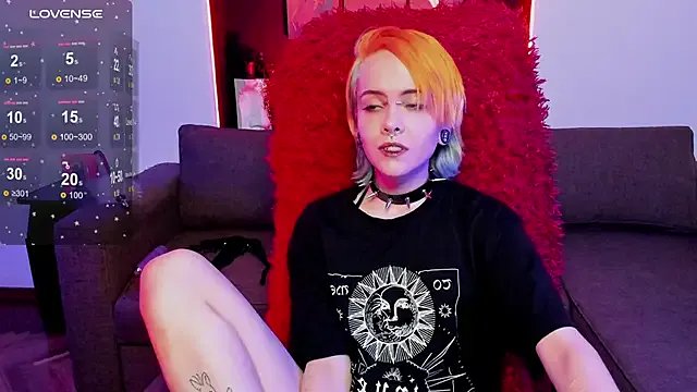 Freechat sweet_posya on StripChat