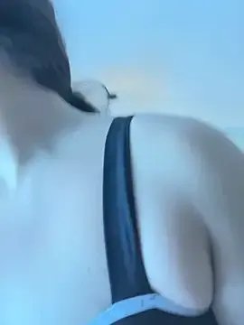 Sweet_vicky_hot on StripChat