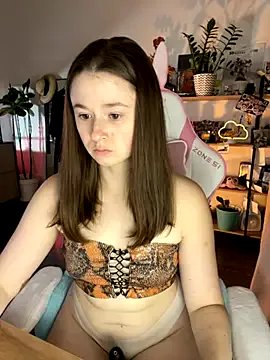 sweetest_pie on StripChat