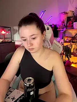 sweetest_pie on StripChat