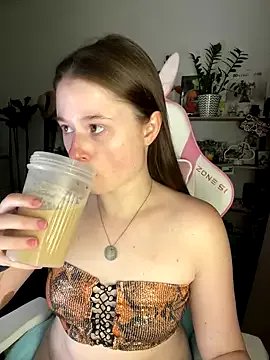 sweetest_pie on StripChat