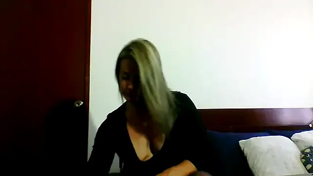 Freechat sweetfantasyy69 on StripChat