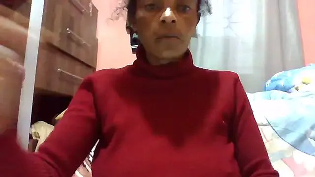 sweets_80 on StripChat