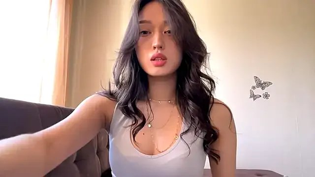 Freechat SweetSakuraJane on StripChat