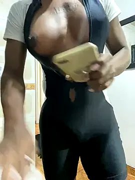 sweetsarabig22cm on StripChat