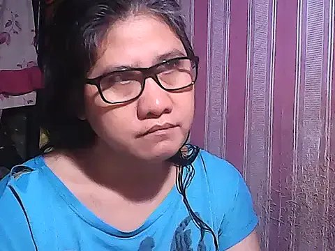 sweetsosie18 on StripChat