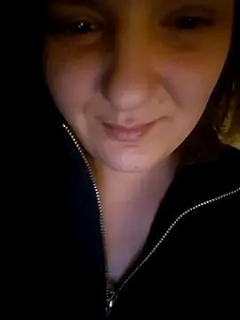 Sweettinydiamond — Naked all day long