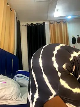 t-Booty_risky_ on StripChat