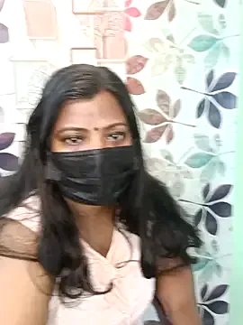 TAMIL-MILF- on StripChat