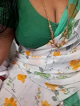 Tamil_Ammani on StripChat