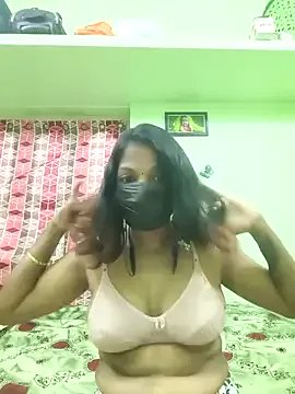Tamil_Ishu on StripChat