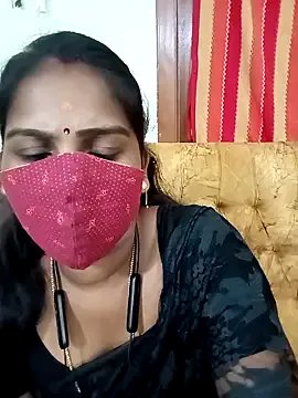 Tamil_roja17 on StripChat