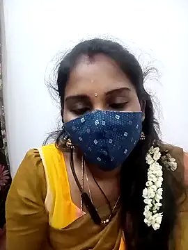 Tamil_roja17 on StripChat