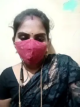 Tamil_roja17 on StripChat