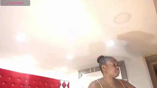 TamyJhonson on StripChat