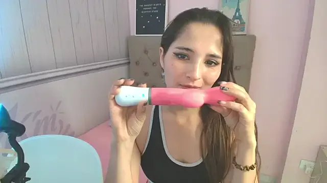 Tania_Duque on StripChat