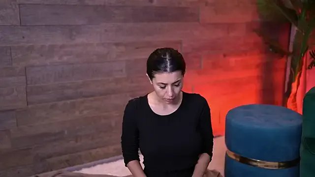 TanyaVonDe on StripChat