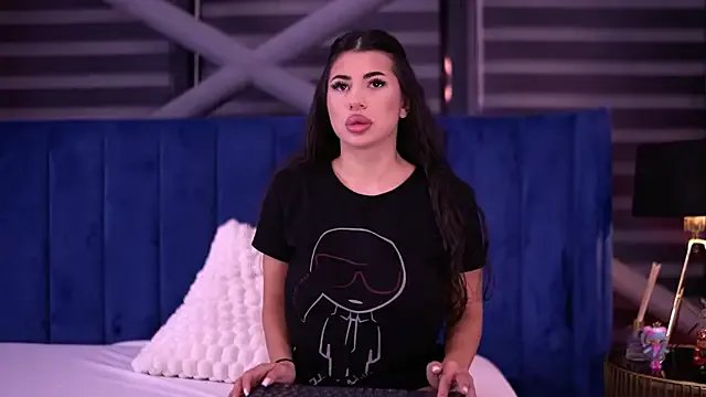 TanyaVonDe on StripChat