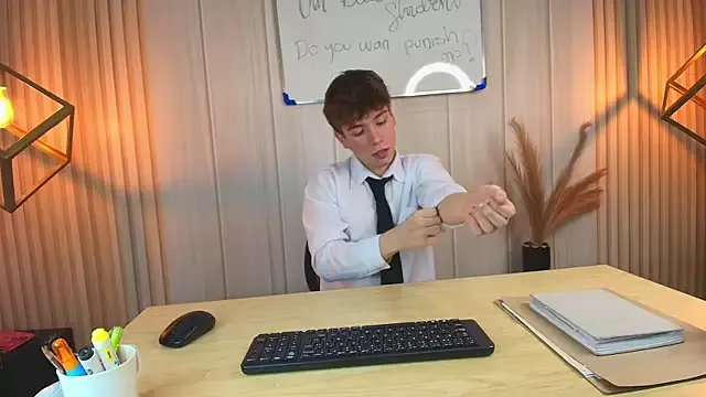 TaylerWhite on StripChat