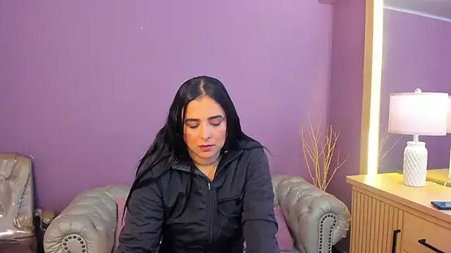 taylor_bennet on StripChat