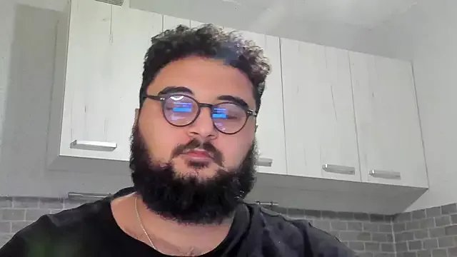 teddy_alan on StripChat